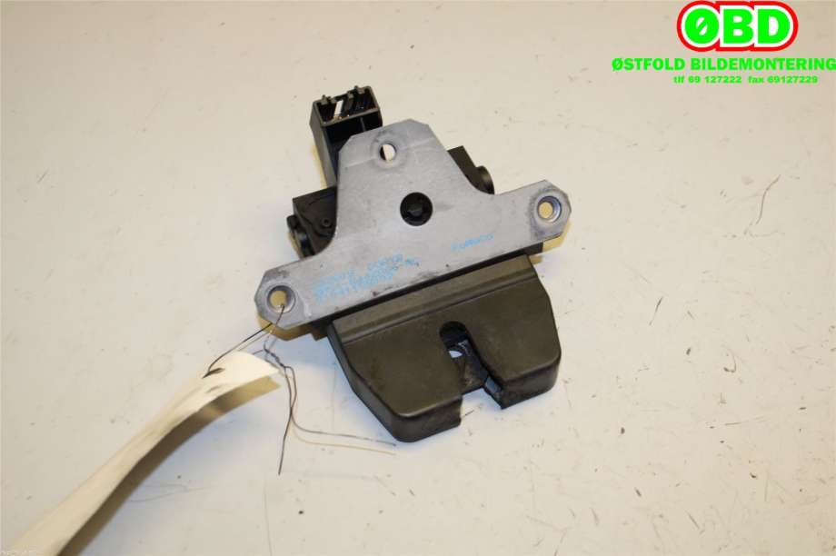 Baklukelås til Ford Kuga 2008-2012 (Type I)  (FORD|1570448||8M51R442A66AC)