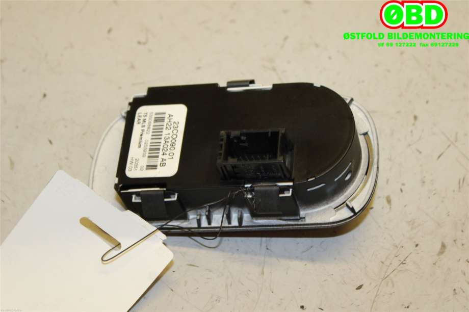 Bryter lys til Land Rover Discovery 2009-2017 (Type IV) (LAND-ROVER|LR010876||AH2213A024AB)