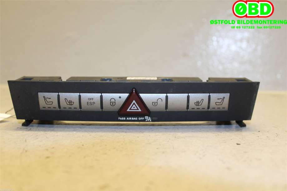 Bryter diverse til Mercedes SLK 2005-2011 (R171) (R171) (MERCEDES|A 171 820 46 10||1718204610)