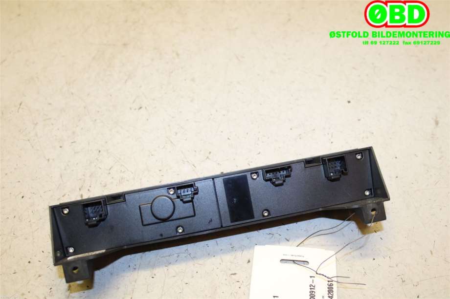 Bryter diverse til Mercedes SLK 2005-2011 (R171) (R171) (MERCEDES|A 171 820 46 10||1718204610)