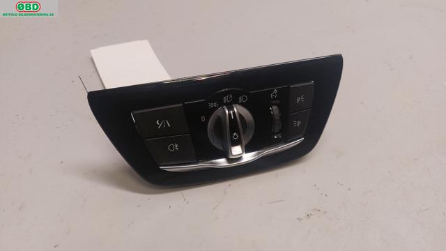 Bryter lys til BMW 5-Serie, 2017-->> (G30/G31) (G30/G31) (BMW|61 31 9 472 972)