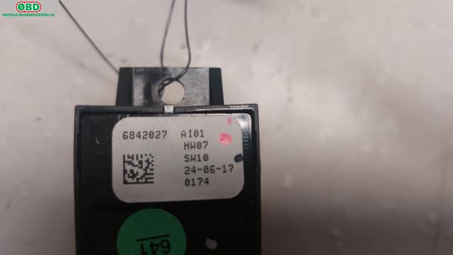Bryter elektrisk håndbrekk/parkbrems til BMW 5-Serie 2017-->> (G30/G31) (G30/G31) (BMW|61 31 5 A40 3D5||6842027)