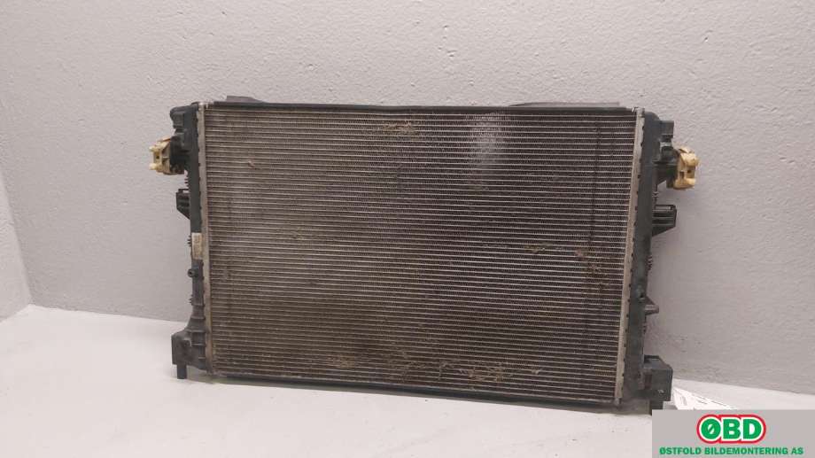 Radiator (automat gir) til VW e-Golf 2014-2017 (Fase 1)  (VOLKSWAGEN|5Q0 121 251 HH|)