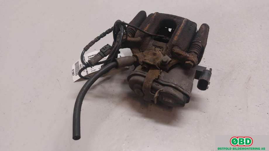 Bremsecaliper høyre bak til BMW X3 2010-2017 (F25) (F25) (BMW|34 21 6 791 018|)
