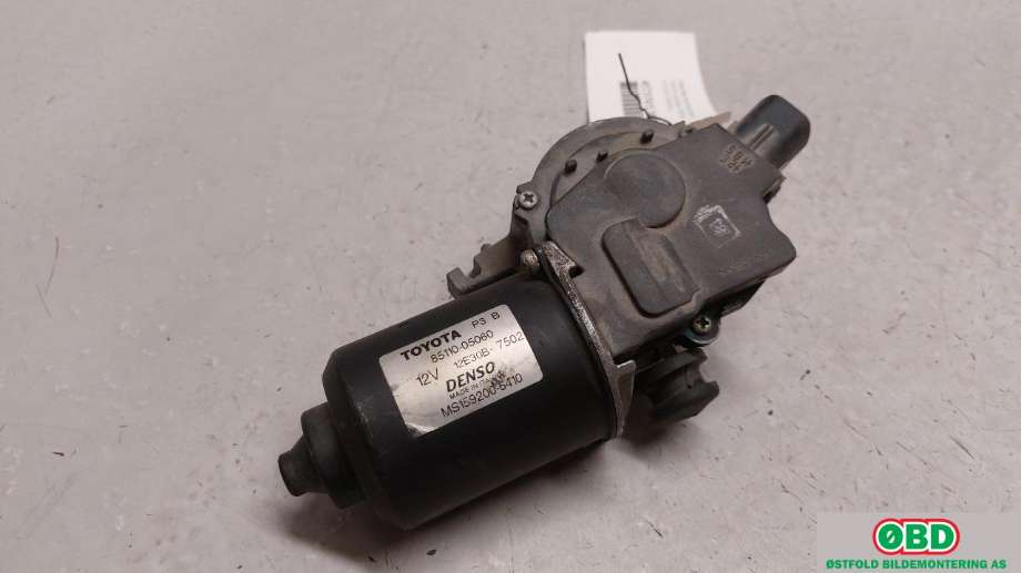 Viskermotor frontrute til Toyota Avensis 2003-2008 (Type II)  (TOYOTA|8515005060|)