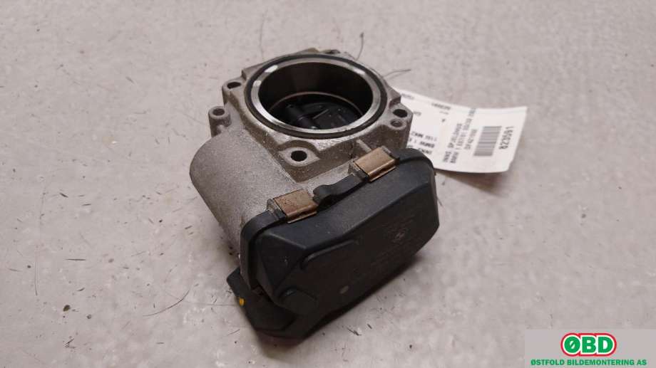 Spjeldhus til BMW 1-Serie 2004-2011 (E81/E82/E87/E88) (E81/E82/E87/E88) (BMW|13 54 7 561 067||13547561067)