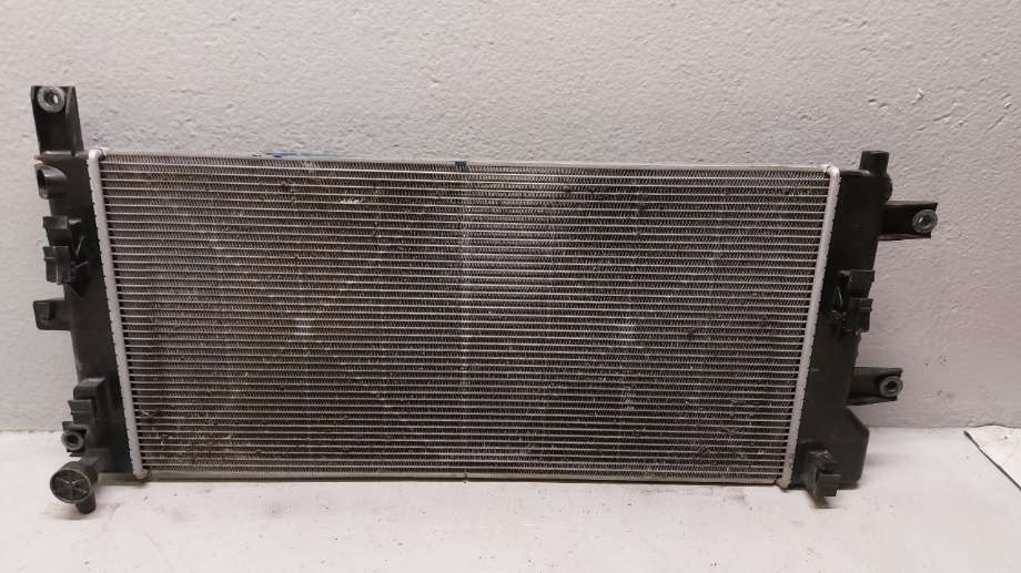 Radiator (automat gir) til Nissan Leaf 2018-->> (Type II)  (NISSAN|214105SH0A|)