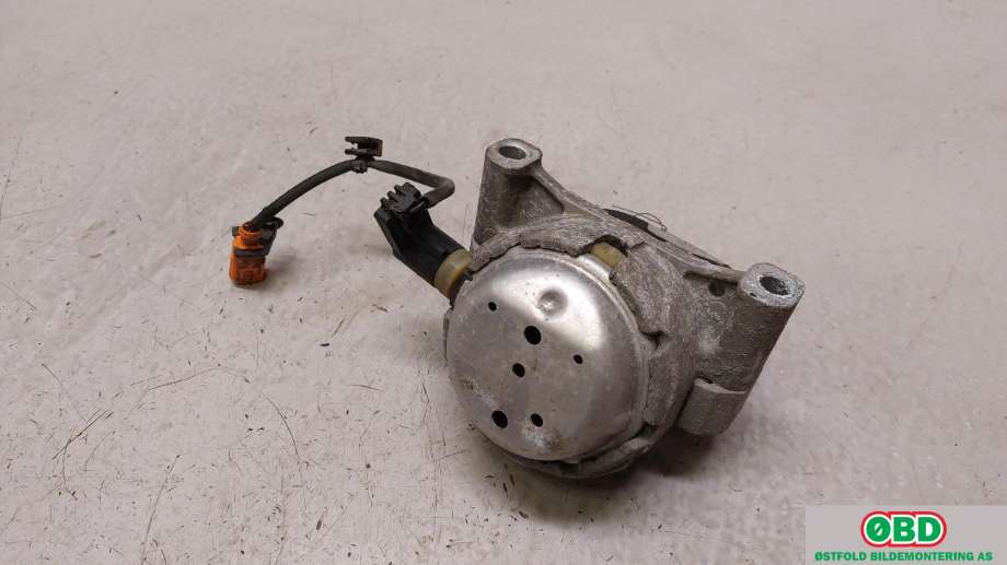 Motorfeste til Audi A8 2010-2013 (Type III, Fase 1) (AUDI|4G0 199 381 LC|)