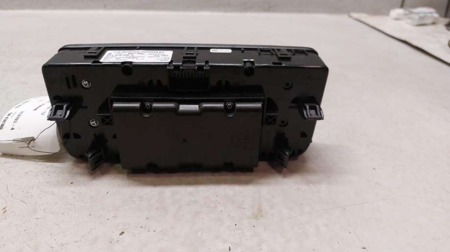 Bryter diverse til Audi A8 2010-2013 (Type III, Fase 1)  (AUDI|4H1 919 600 M||4H1919600H)