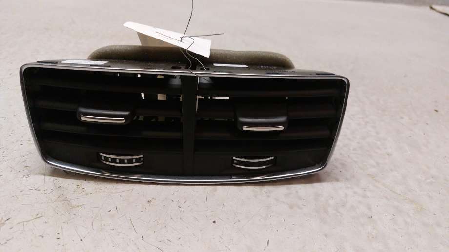 Diverse deler til Audi A8 2010-2013 (Type III, Fase 1) (AUDI|4H0819203B|)