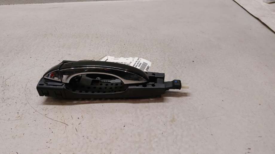 Dørhåndtak utv venstre bak til Audi A8 2010-2013 (Type III, Fase 1) (AUDI|4H0 837 205 B|4H0 839 885|)