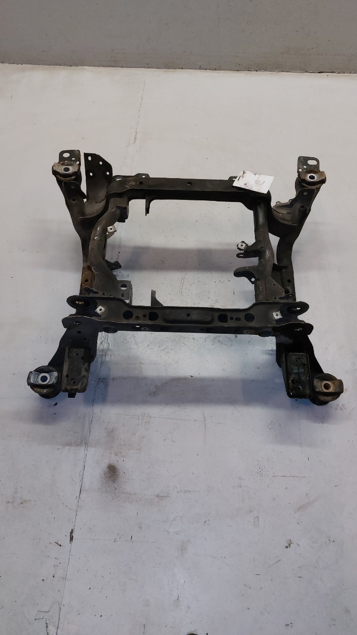 Travers foran hoved til Mercedes ML 2011-2015 (Fase 1) (W166) (W166) (MERCEDES|A 166 330 08 00|)