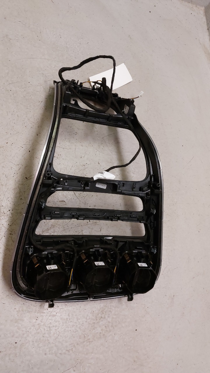 Innredning diverse til Mercedes GLC 2015-2022 (X253) (X253) (MERCEDES|A 253 680 68 02|)