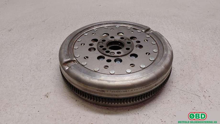 Svinghjul automat til Mercedes CLA 2013-2019 (C117) (C117) (MERCEDES|A 270 030 15 00||2700301500)
