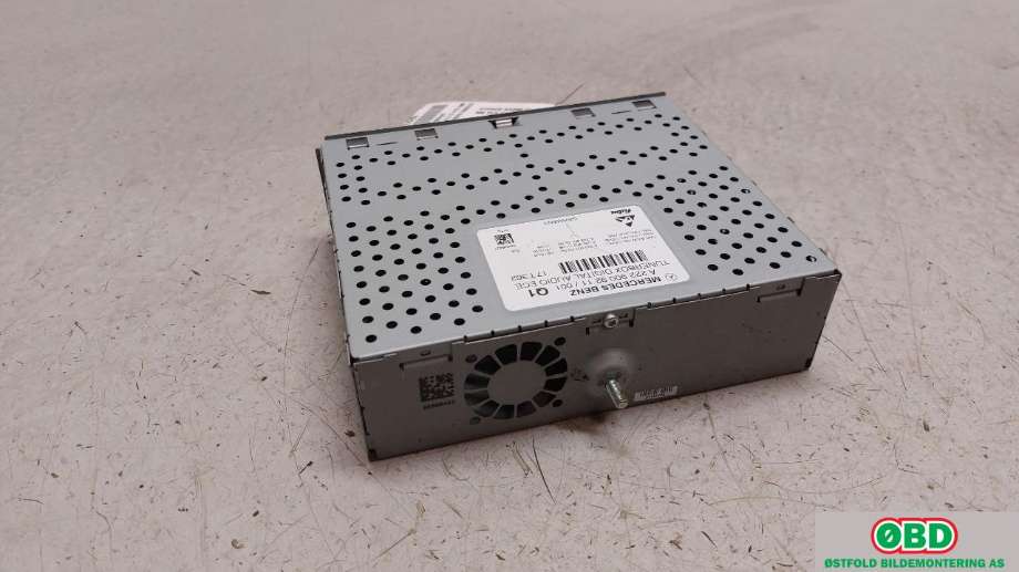 Bilstereo diverse til Mercedes CLA 2013-2019 (C117) (C117) (MERCEDES|A 222 900 92 11|A 222 900 51 17|2229009211)