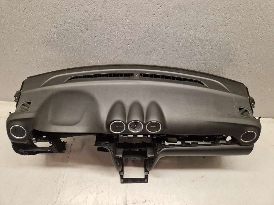 Dashbord til Suzuki Vitara 2015-->> (Type IV)  (SUZUKI|)