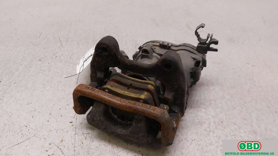 Bremsecaliper venstre bak til Mercedes A-Klasse 2012-2018 (W176) (W176) (MERCEDES|A 000 423 23 81|)