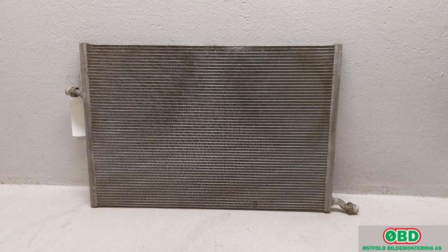 Radiator (automat gir) til Mercedes C-Klasse 2014-2018 (Fase 1) (W205) (W205) (MERCEDES|A 099 500 20 03||0995002003)