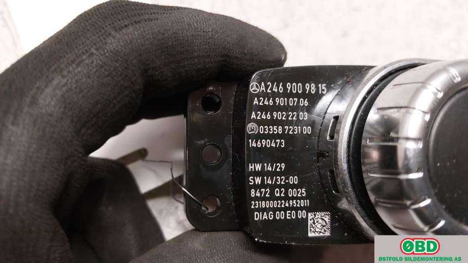 Bryter diverse til Mercedes GLA 2014-2020 (X156) (X156) (MERCEDES|A 246 900 98 15||2469009815)