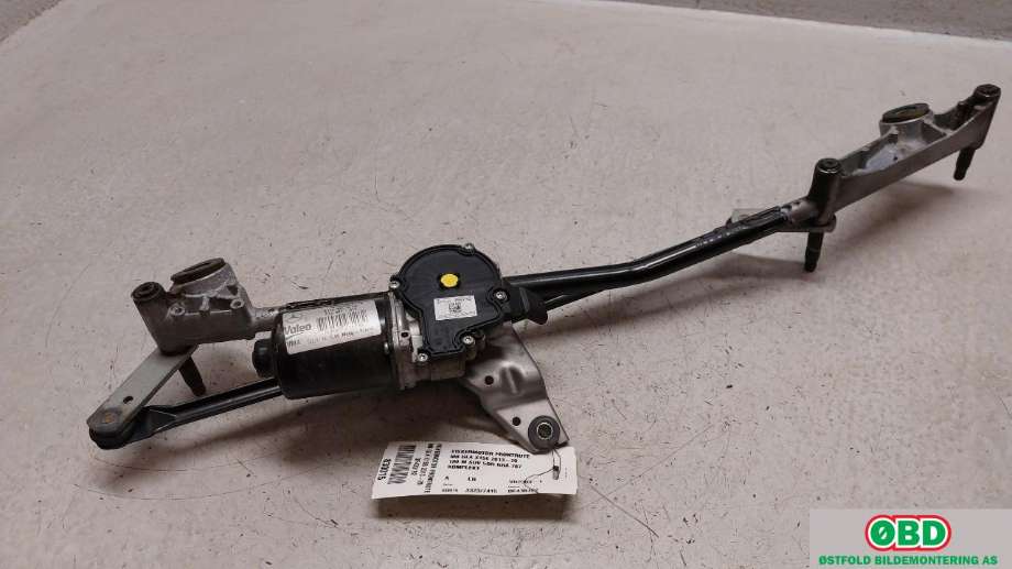 Viskermotor frontrute til Mercedes GLA 2014-2020 (X156) (X156) (MERCEDES|A 176 820 00 40|)