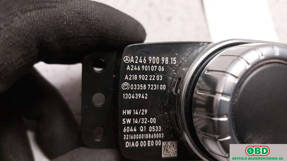 Bryter diverse til Mercedes GLA 2014-2020 (X156) (X156) (MERCEDES|A 246 900 98 15||2469009815)