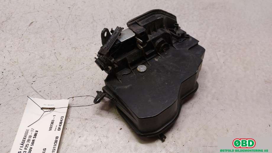 Låsekasse høyre foran til BMW X3 2010-2017 (F25) (F25) (BMW|51 21 7 202 146|)