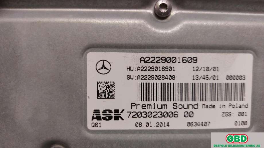 Bilstereo forsterker til Mercedes GLA 2014-2020 (X156) (X156) (|2229001609)
