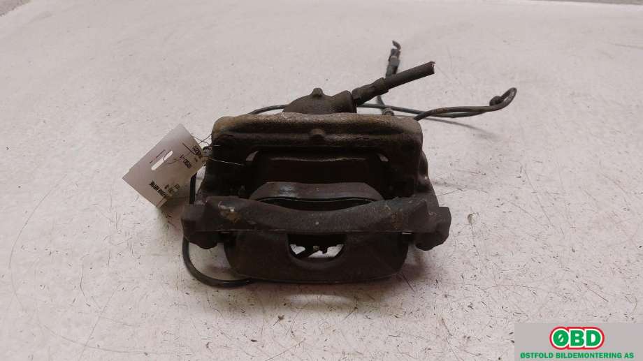 Bremsecaliper høyre foran til Mercedes GLA 2014-2020 (X156) (X156) (MERCEDES|A 000 421 68 81|)
