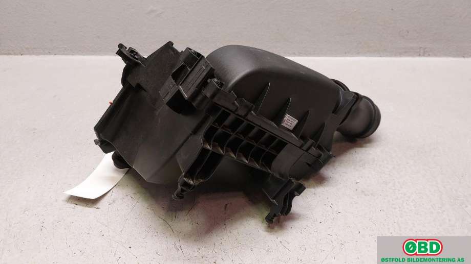 Luftfilterboks til Mercedes GLA 2014-2020 (X156) (X156) (MERCEDES|A 270 090 06 01||2700900601)