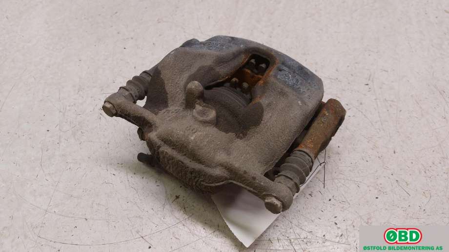 Bremsecaliper venstre foran til Mercedes GLA 2014-2020 (X156) (X156) (MERCEDES|A 000 421 73 81|)