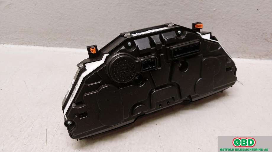Instrumentpanel til Toyota C-HR 2016-->>  (TOYOTA|83800F4030|)