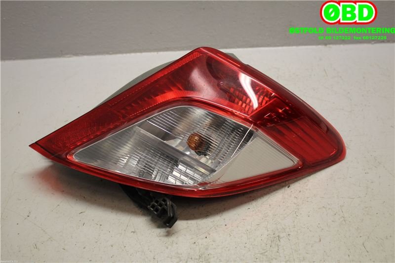 Baklykt høyre til Toyota Yaris 2012-2014 (Type III, Fase 1)  (TOYOTA|815510D370|)