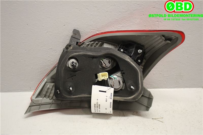 Baklykt høyre til Toyota Yaris 2012-2014 (Type III, Fase 1)  (TOYOTA|815510D370|)
