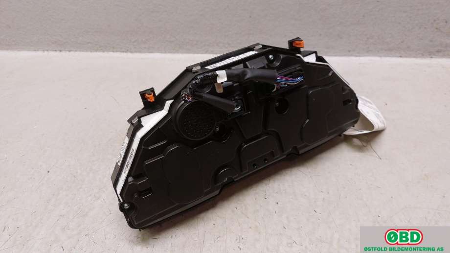 Instrumentpanel til Toyota C-HR 2016-->>  (TOYOTA|83800F4032|)
