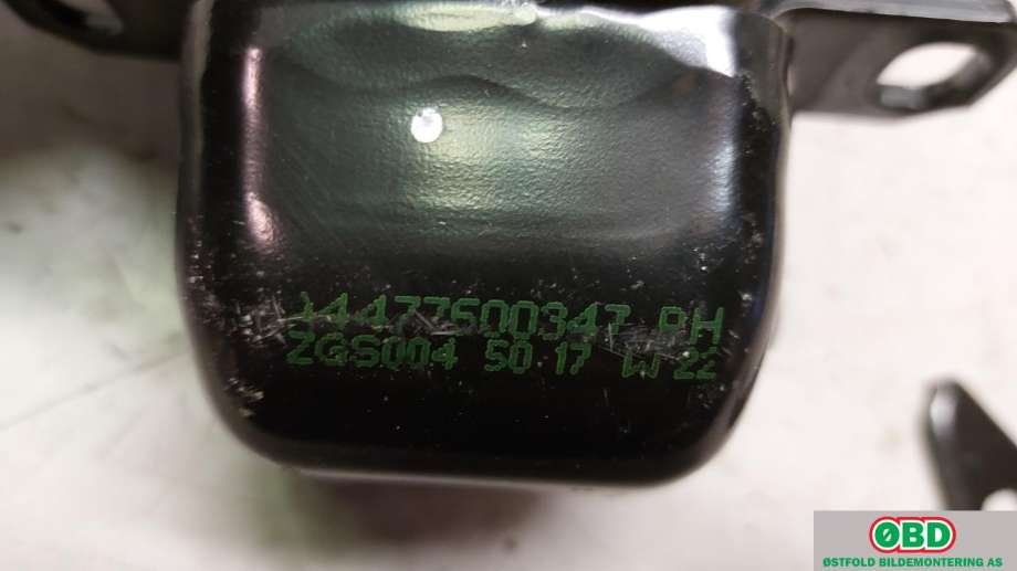 Hengsler til Mercedes Vito 2014-->> (W447) (W447) (MERCEDES|A 447 760 15 47|A 447 760 03 47|)
