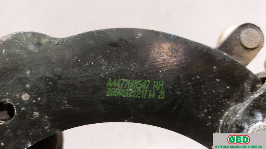 Hengsler til Mercedes Vito 2014-->> (W447) (W447) (MERCEDES|A 447 760 15 47|A 447 760 03 47|)