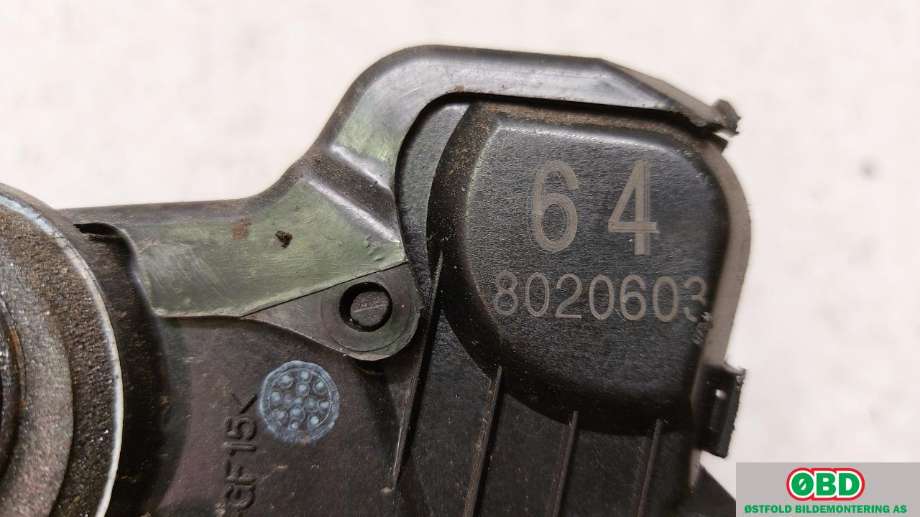 Dørlås låskasse til Toyota Land Cruiser 120 2002-2009  (TOYOTA|6903033272|)
