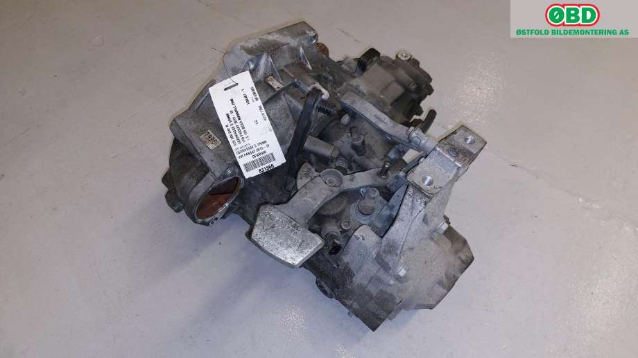 Girkasse manuell 6-trinn til VW Passat 2015-2019 (Fase 1) (B8) (B8) (VOLKSWAGEN|02S 300 047 R|)
