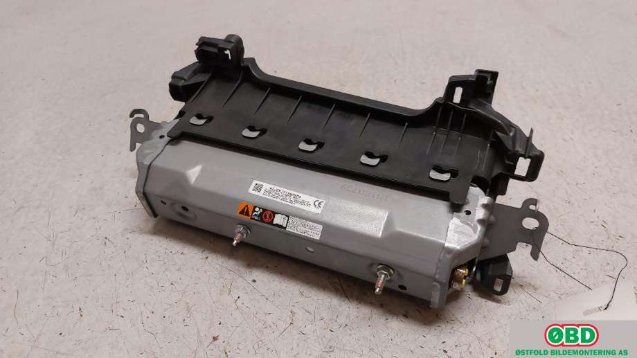 Airbag kne til Toyota Corolla 2019-->>  (TOYOTA|7390002210C0|)