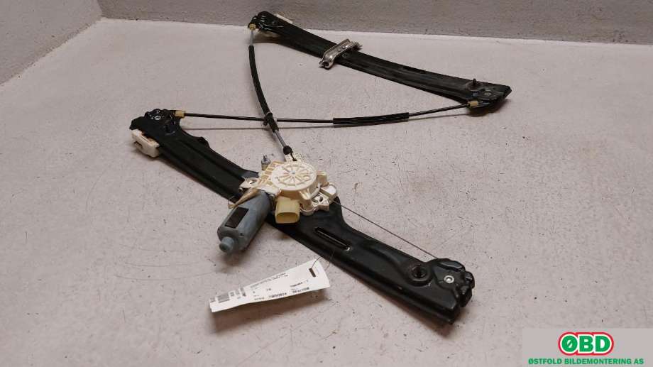 Ruteheis høyre foran til BMW X5 2007-2013 (E70) (E70) (BMW|51 33 7 166 380|67 62 7 267 692|)