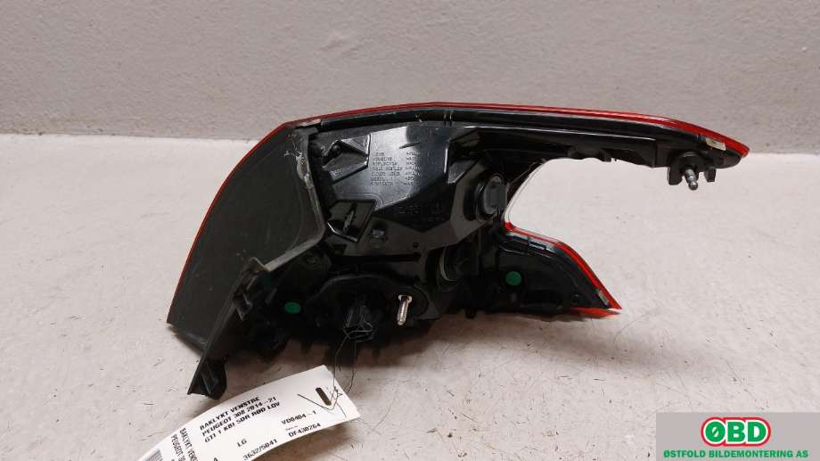 Baklykt venstre til Peugeot 308 2013-2021 (Type II)  (PEUGEOT|96 778 176 80||9677817680)