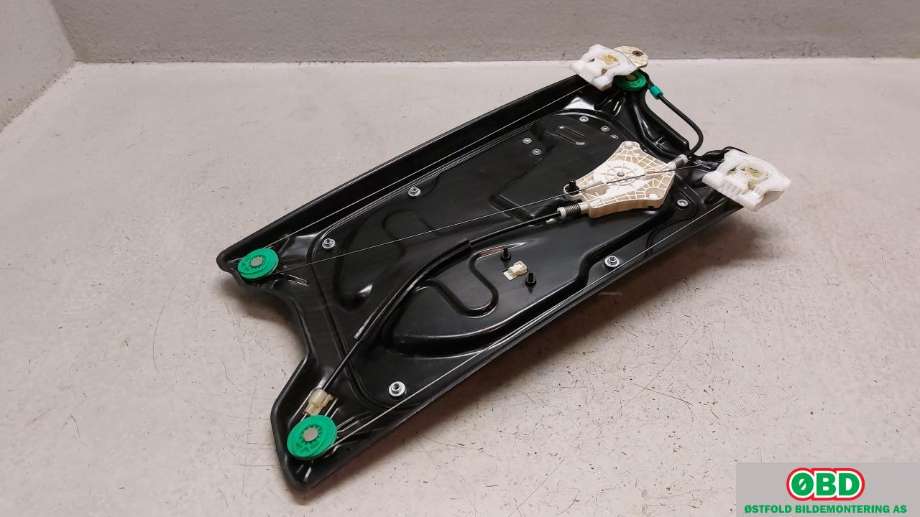 Ruteheis høyre foran til Land Rover Discovery 2009-2017 (Type IV) (LAND-ROVER|LR012487|)