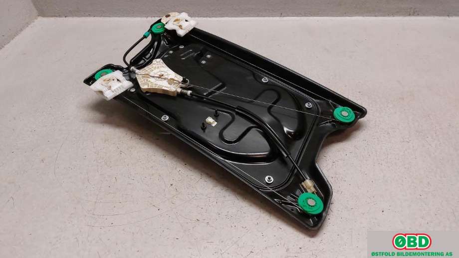 Ruteheis venstre foran til Land Rover Discovery 2009-2017 (Type IV) (LAND-ROVER|LR012488|)