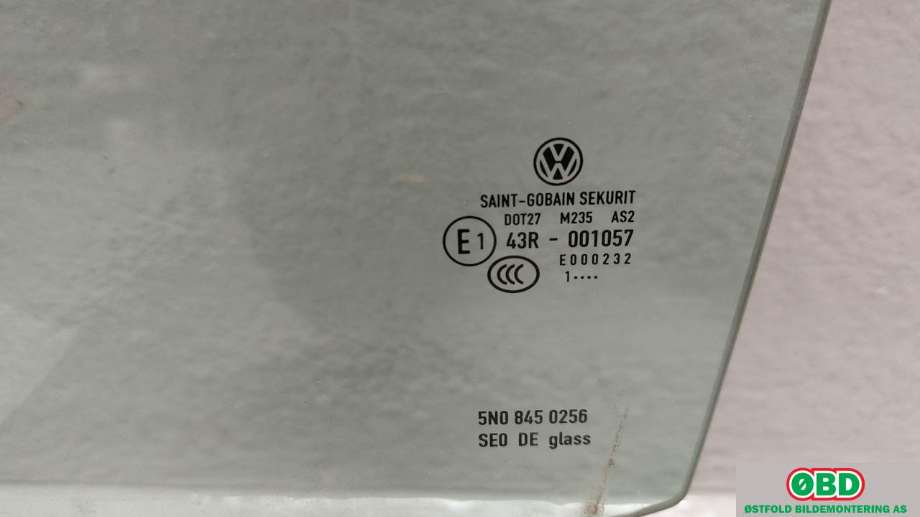 Siderute venstre bak til VW Tiguan 2011-2016 (Type I, Fase 2) (VOLKSWAGEN|5N0 845 025|)