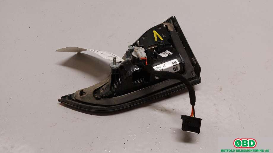 Baklykt venstre indre til Opel Zafira Tourer 2012-2018  (OPEL|13292358|)