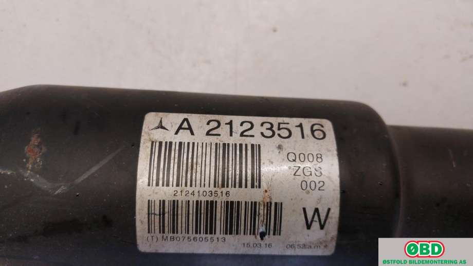 Mellomaksel til Mercedes E-Klasse 2013-2016 (Fase 2) (W212) (W212) (MERCEDES|A 212 410 35 16||2124103516)
