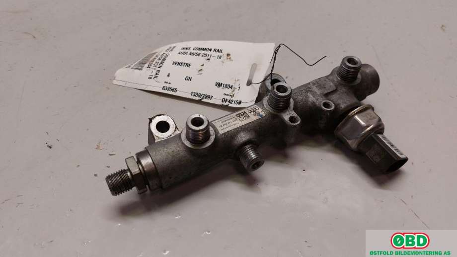 Dyseskinne (fuelrail) til Audi A6 2011-2014 (Type IV, Fase 1) (C7) (C7) (AUDI|059 130 089 BT||059130089BT)