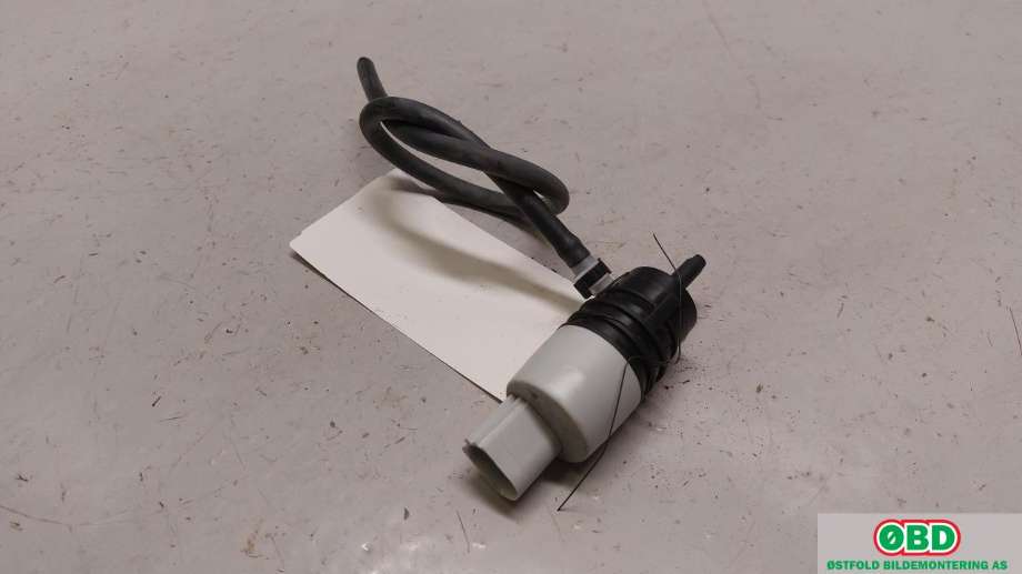 Spylerpumpe foran til BMW 5-Serie 2017-->> (G30/G31) (G30/G31) (BMW|67 12 7 302 589|)