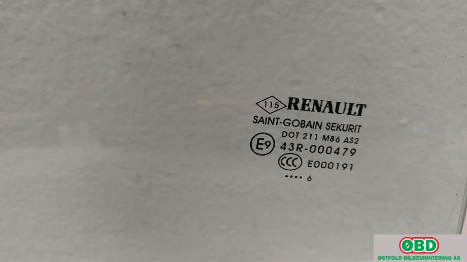 Siderute høyre bak til Renault Megane 2016-->> Type IV  (RENAULT|823004080R|823000181R|)