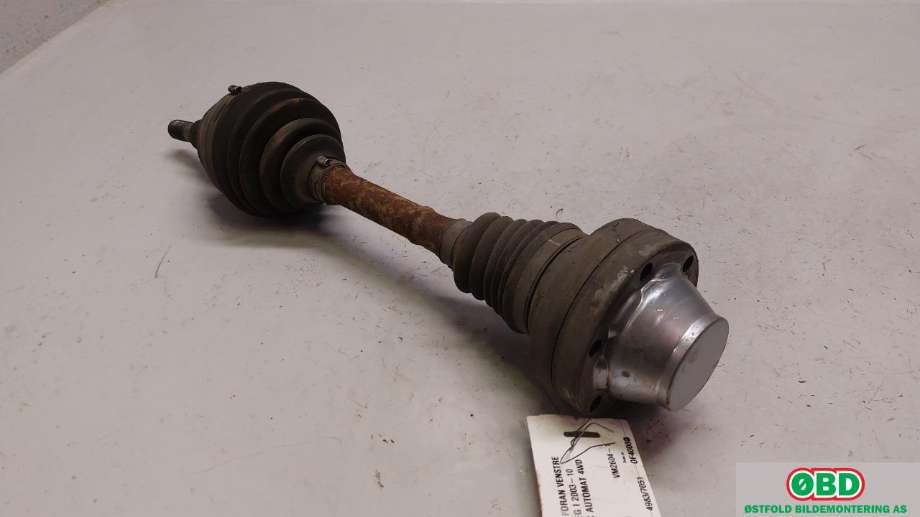 Drivaksel venstre foran til VW Touareg 2003-2007 (Type I, Fase 1) (VOLKSWAGEN|7L6 407 271 G|)